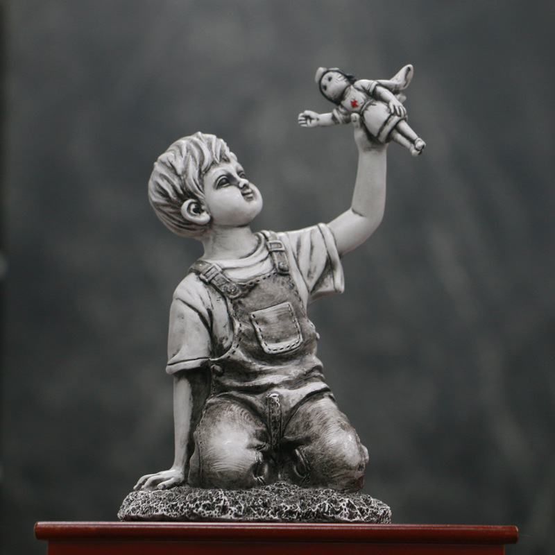 Banksy Statuette Art Crafts Tr - Art And Craft For Mother'S Day 评论和价格